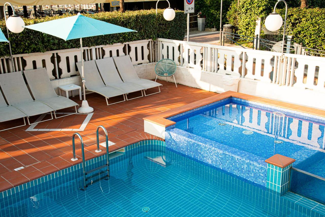 Hotel Savoy 카오를레 외부 사진