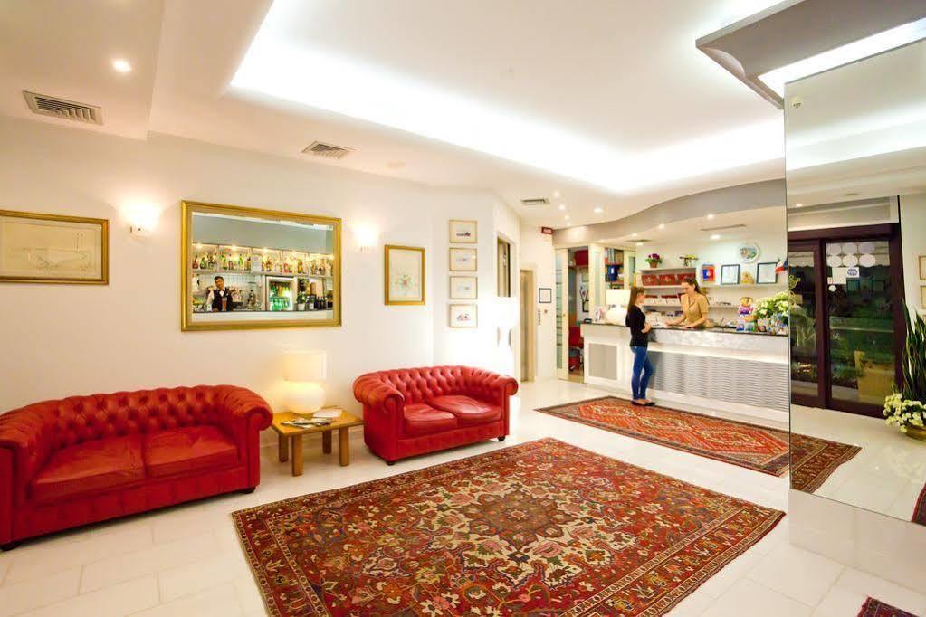 Hotel Savoy 카오를레 외부 사진